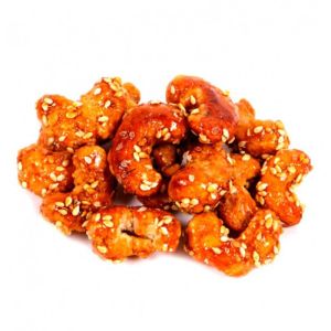 CASTANHA DE CAJU CARAMELIZADA C/ GERGELIM ( A GRANEL ) 